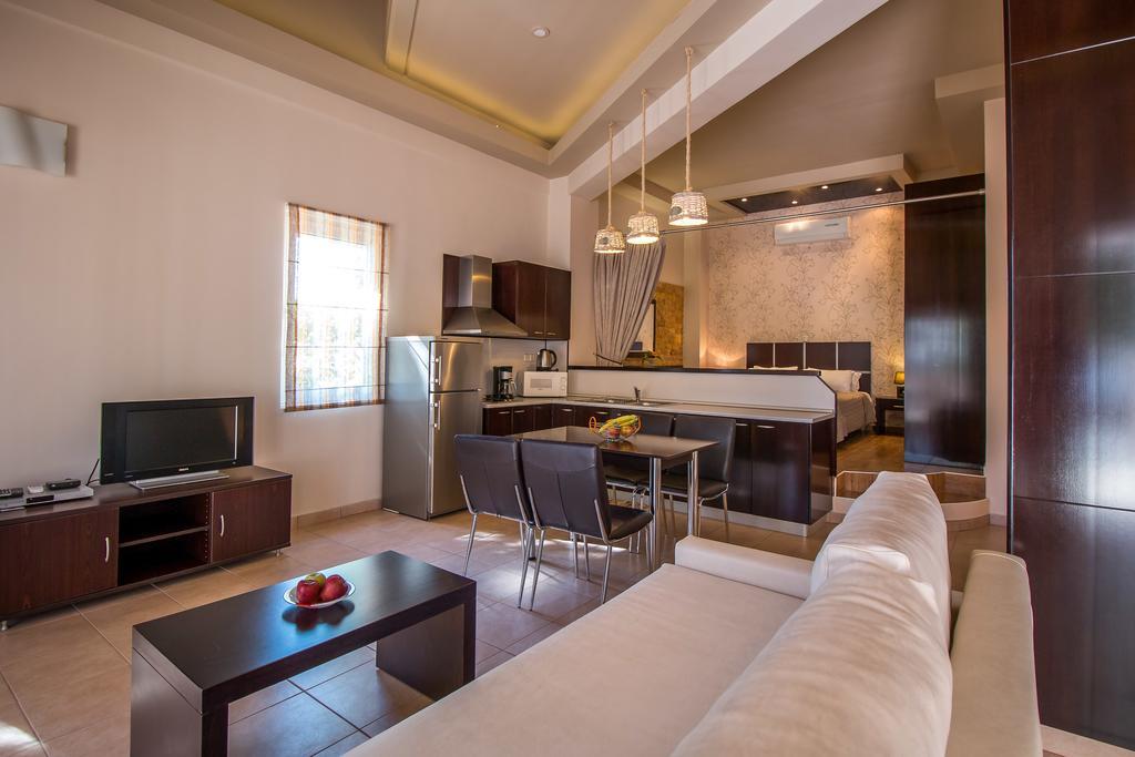 Bay View Apartment Faliraki Exterior photo